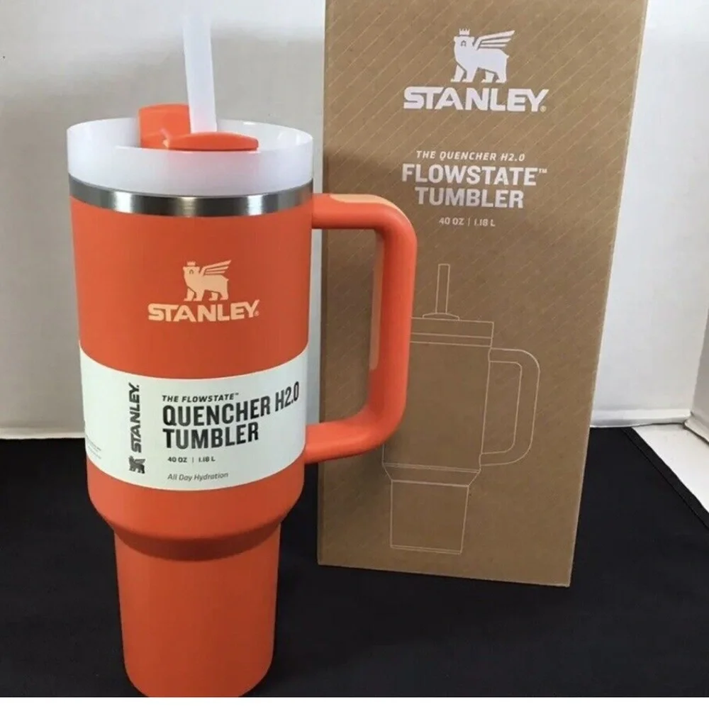 Stanley Orange THE QUENCHER H2.0 FLOWSTATE™ TUMBLER | 40 OZ bottle cup - Picture 2 of 4